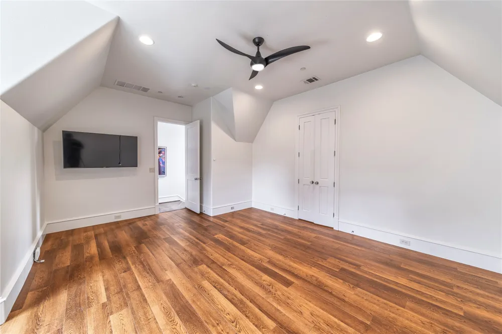 3548 Bryn Mawr University Park, TX 75225