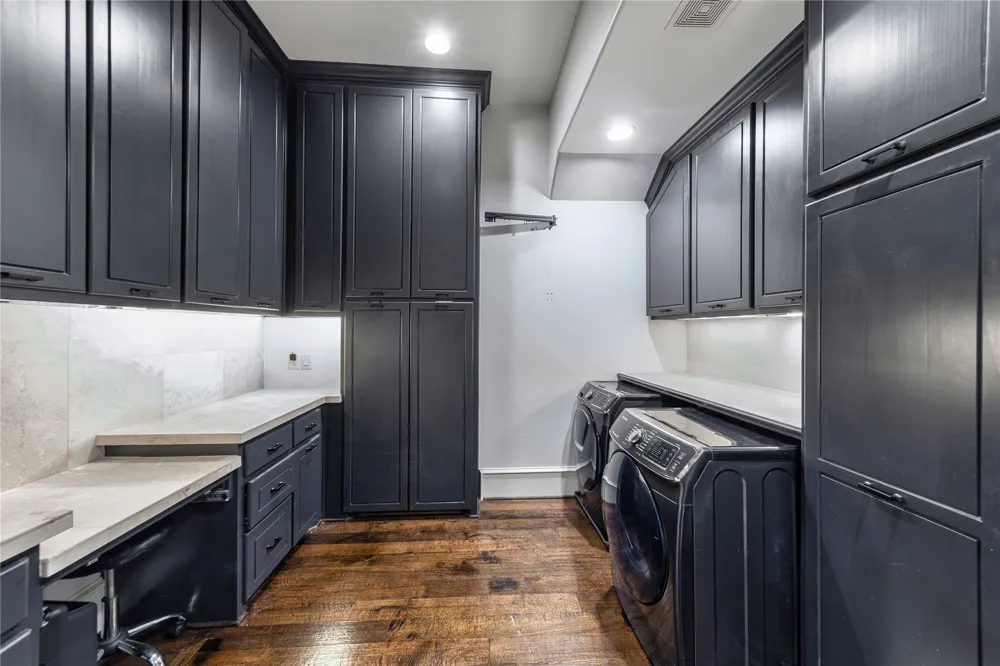 3548 Bryn Mawr University Park, TX 75225