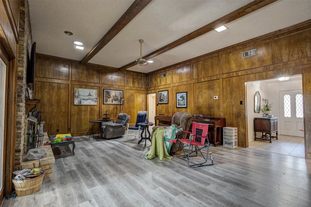 1426 Marlene Place DeSoto, TX 75115