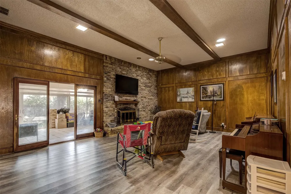 1426 Marlene Place DeSoto, TX 75115