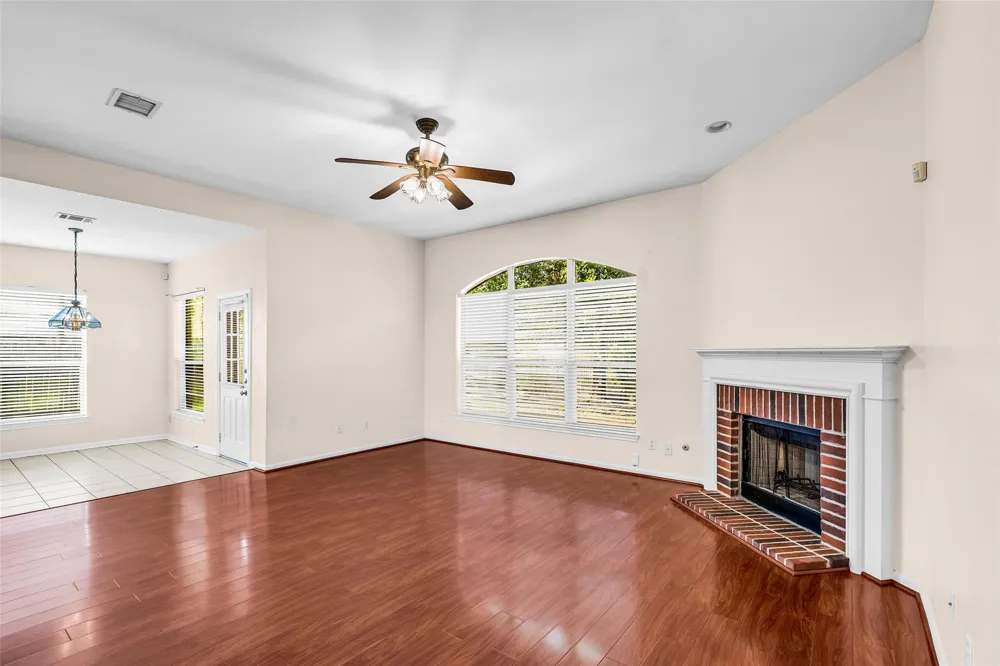 9502 Bending Willow Lane Houston, TX 77064