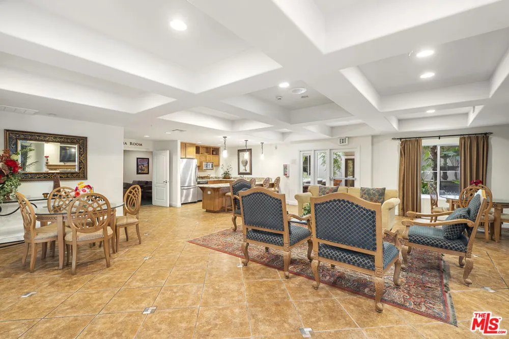 4060 Glencoe Avenue Marina del Rey, CA 90292