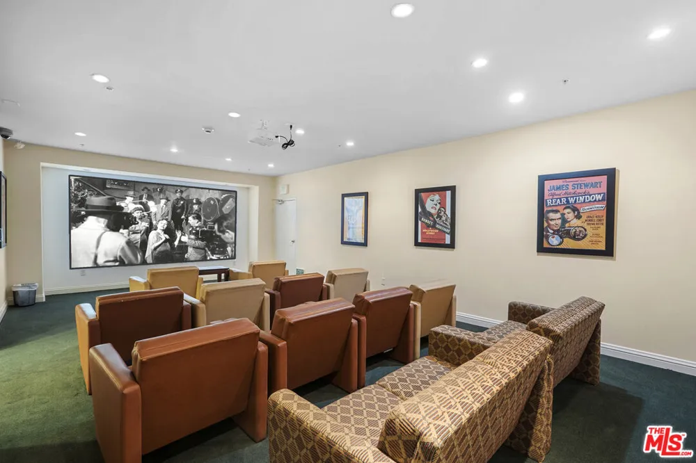 4060 Glencoe Avenue Marina del Rey, CA 90292