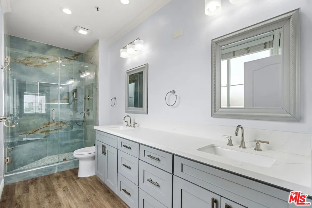4060 Glencoe Avenue Marina del Rey, CA 90292