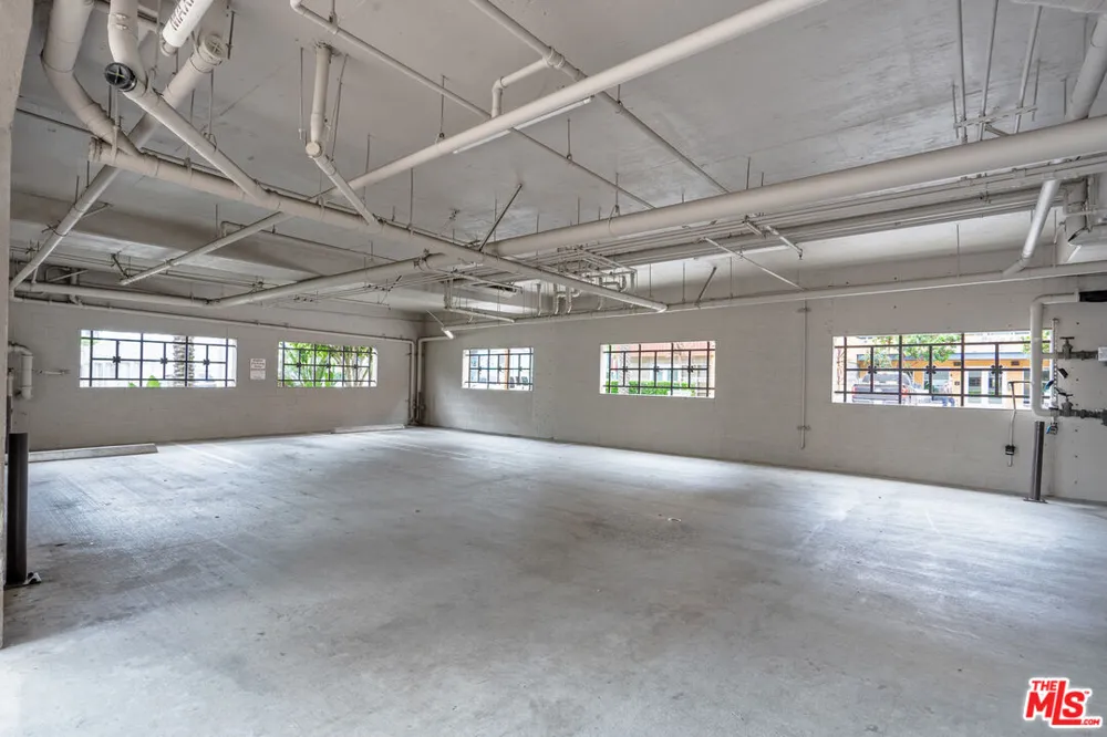 4060 Glencoe Avenue Marina del Rey, CA 90292