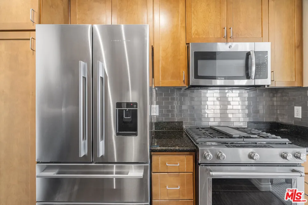 4060 Glencoe Avenue Marina del Rey, CA 90292