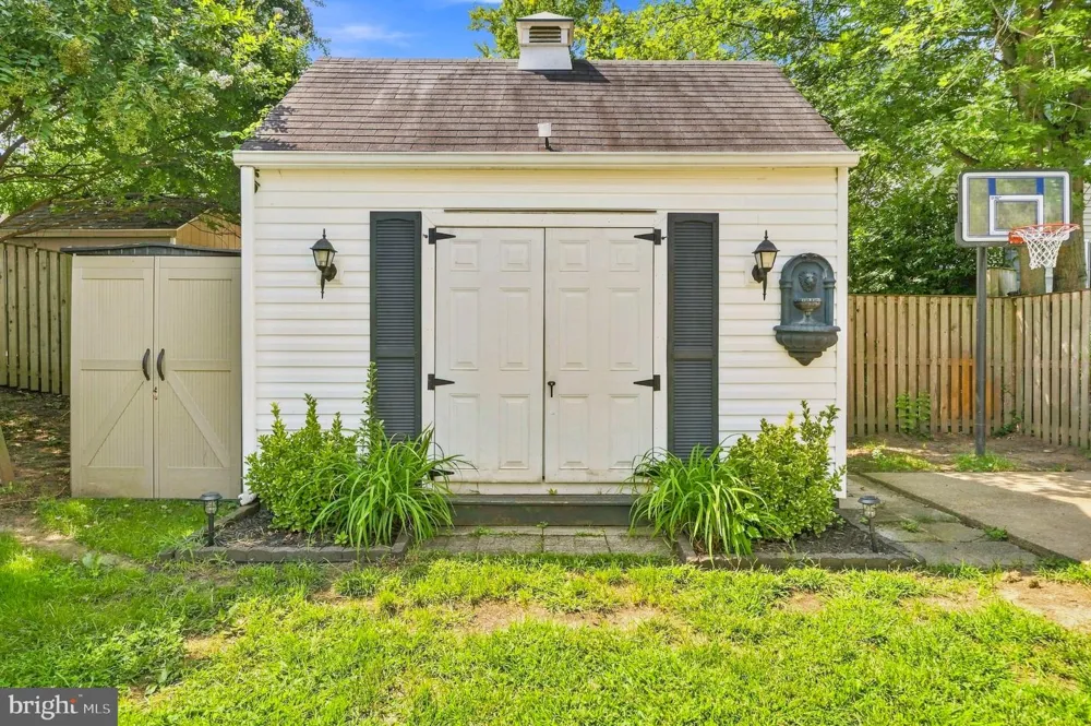 2727 KEYSTONE LANE Bowie, MD 20715