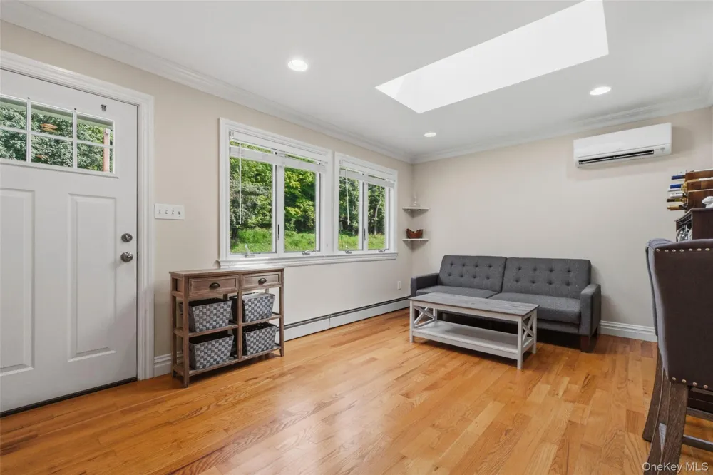 692 Mount Airy Road New Windsor, NY 12553