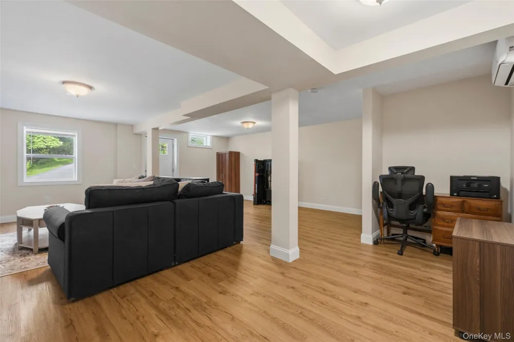 692 Mount Airy Road New Windsor, NY 12553