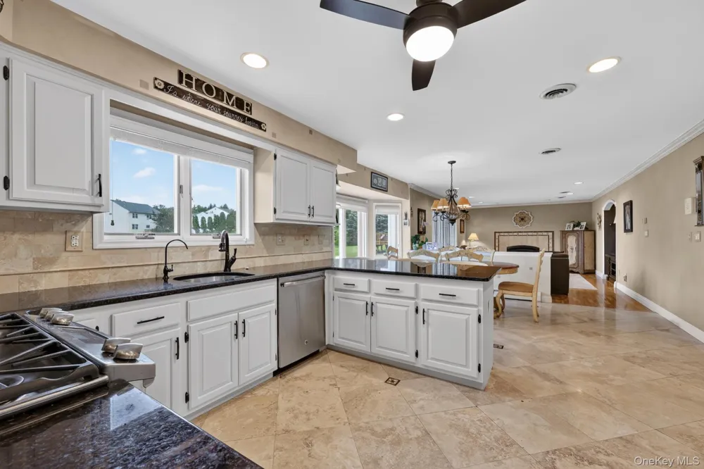 14 Lowell Drive New City, NY 10956