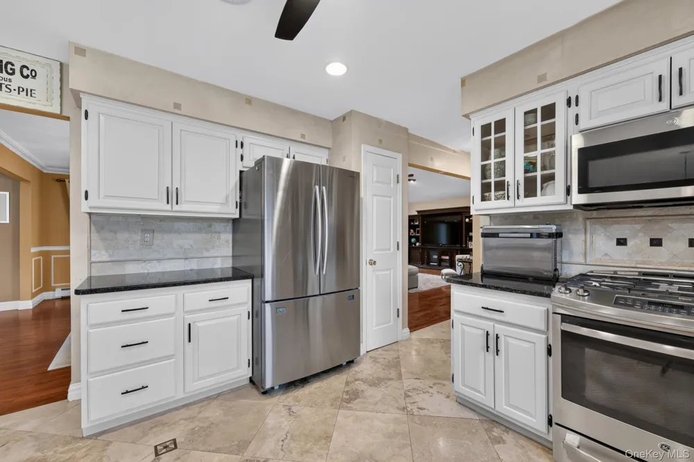 14 Lowell Drive New City, NY 10956