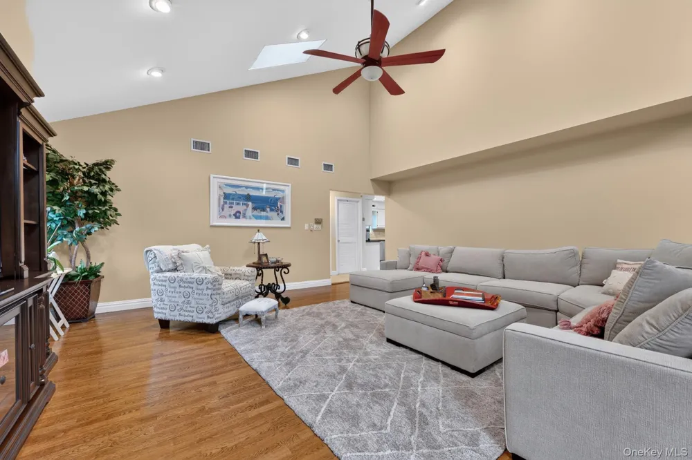 14 Lowell Drive New City, NY 10956