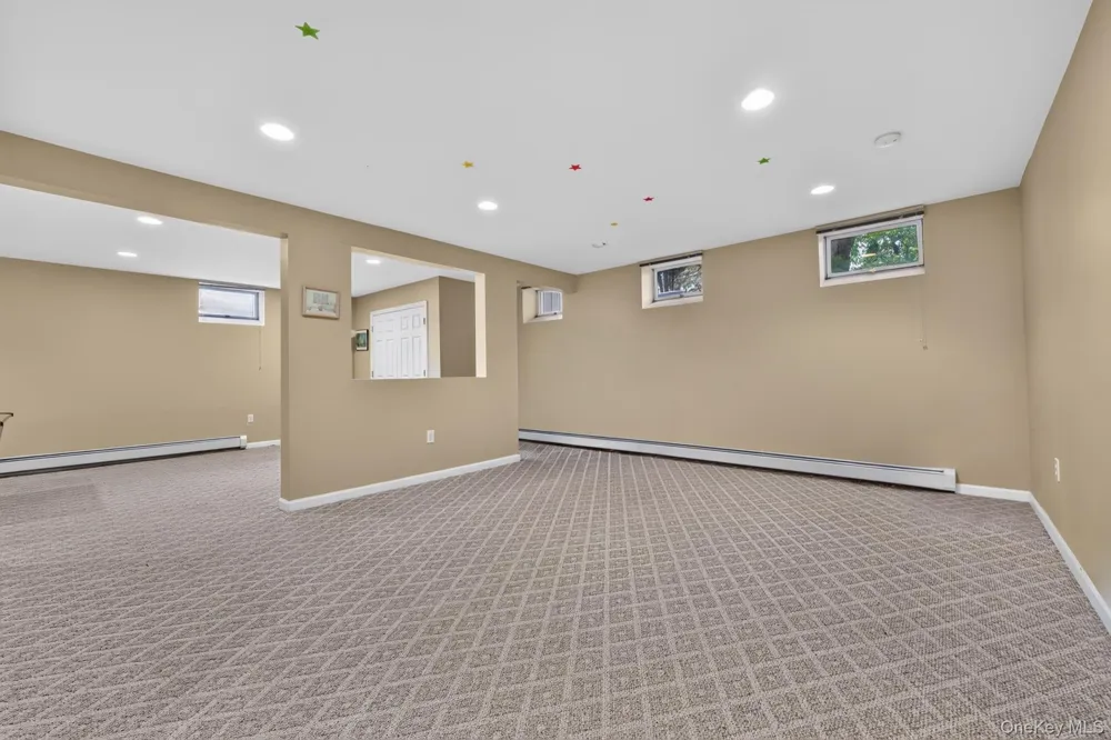 14 Lowell Drive New City, NY 10956