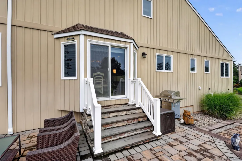 14 Lowell Drive New City, NY 10956