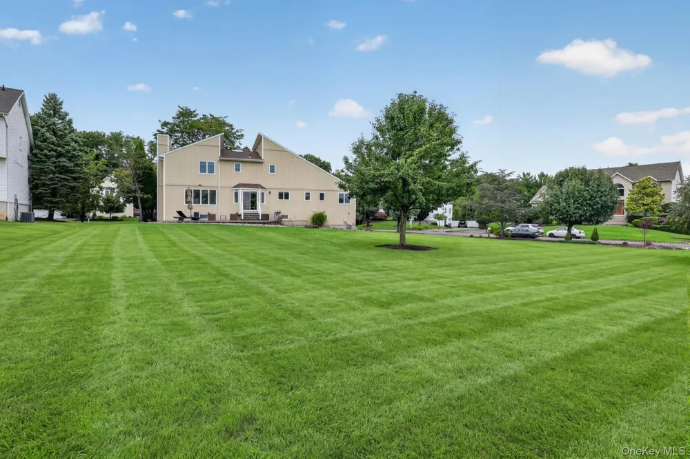 14 Lowell Drive New City, NY 10956