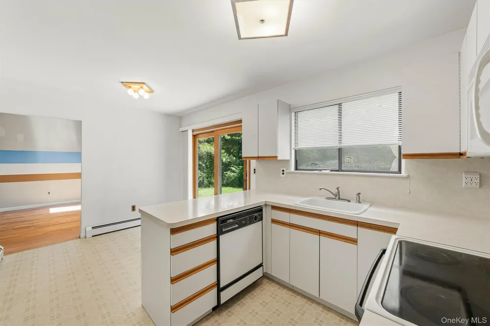 2 Peter A Beet Drive Cortlandt Manor, NY 10567