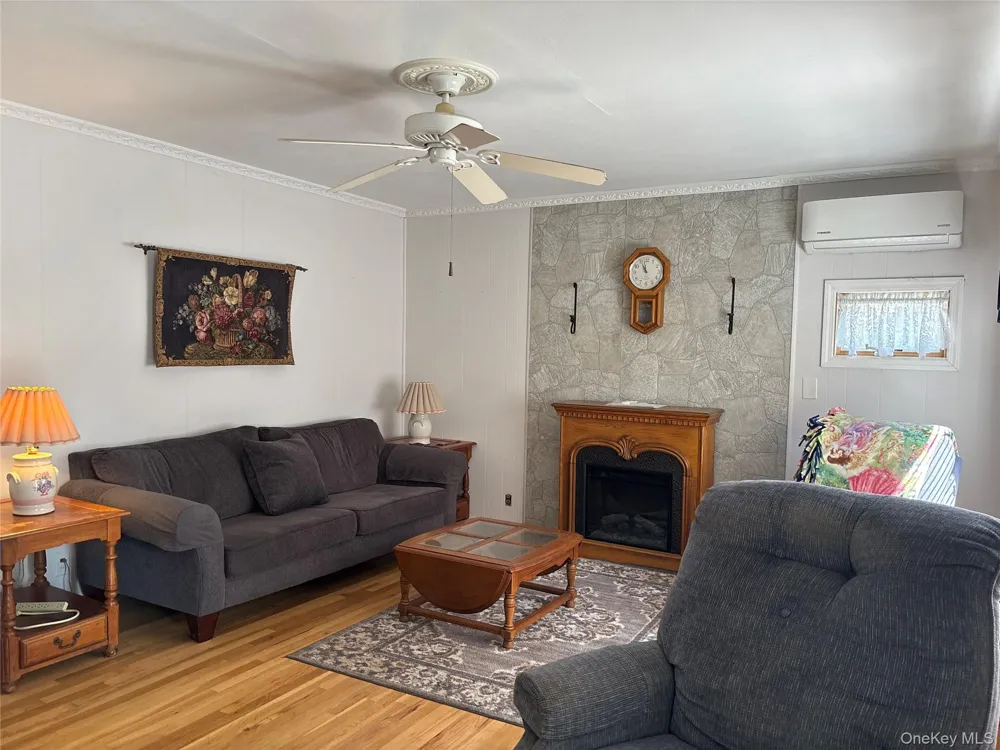 85 Harris Street Patchogue, NY 11772