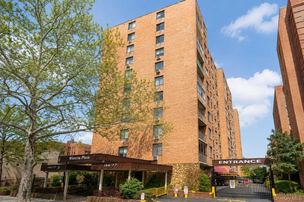 14477 Roosevelt Avenue #8G Flushing, NY 11354