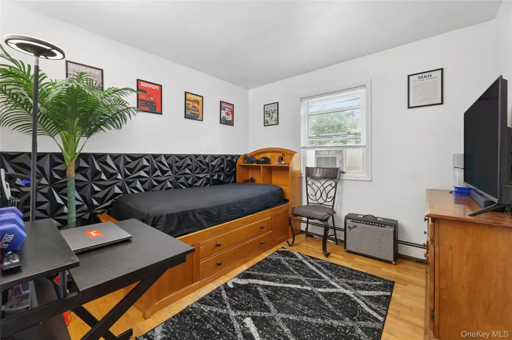 36 Singer Avenue Spring Valley, NY 10977