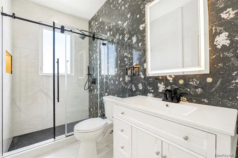 19 coachman Lane Levittown, NY 11756