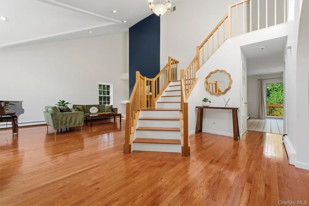 28 E Hill Road Cortlandt Manor, NY 10567