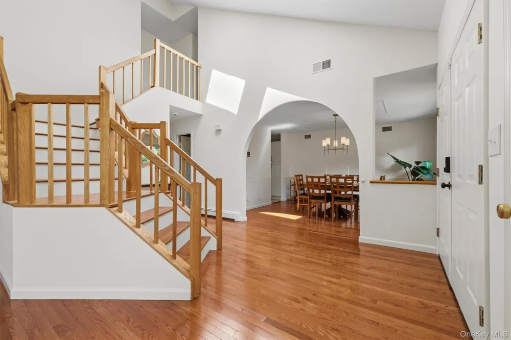 28 E Hill Road Cortlandt Manor, NY 10567