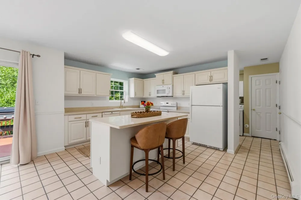 28 E Hill Road Cortlandt Manor, NY 10567
