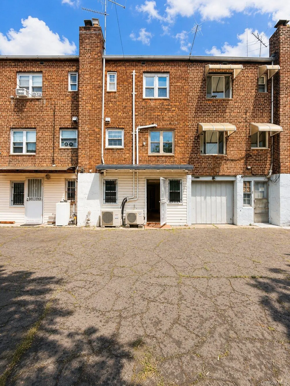 2130 Batchelder Street Brooklyn, NY 11229