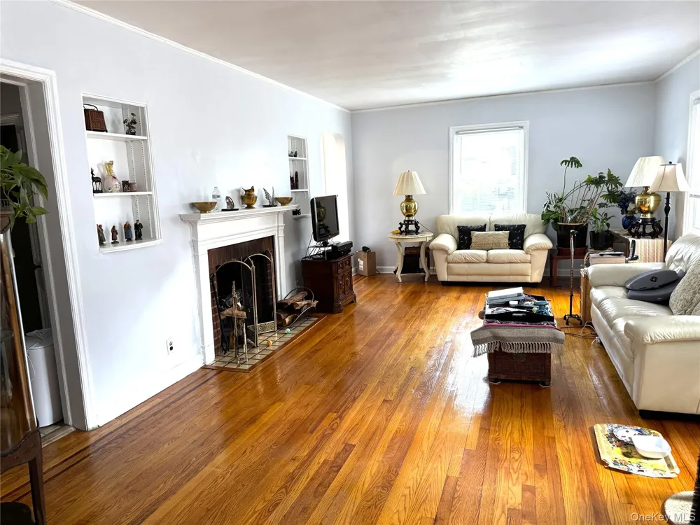 20 Elaine Terrace Yonkers, NY 10701