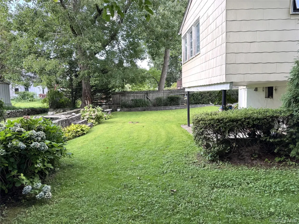 20 Elaine Terrace Yonkers, NY 10701
