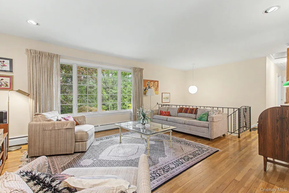 1564 Old Baldwin Road Yorktown Heights, NY 10598