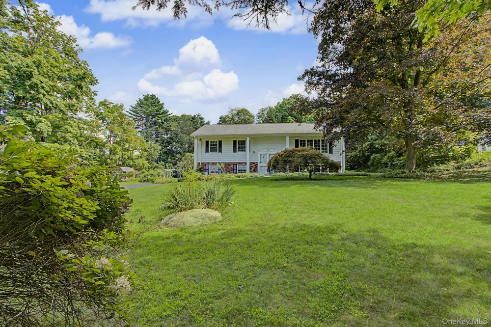 1564 Old Baldwin Road Yorktown Heights, NY 10598