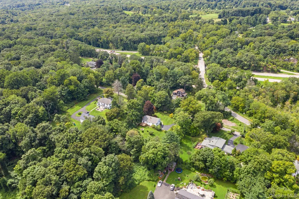 1564 Old Baldwin Road Yorktown Heights, NY 10598