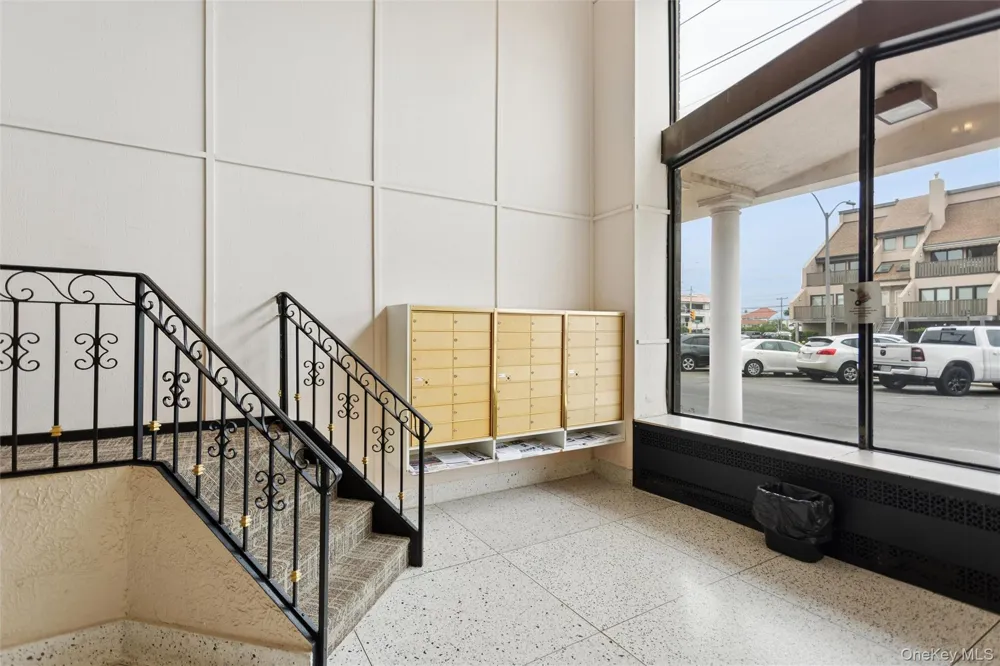 370 W Broadway #1D Long Beach, NY 11561