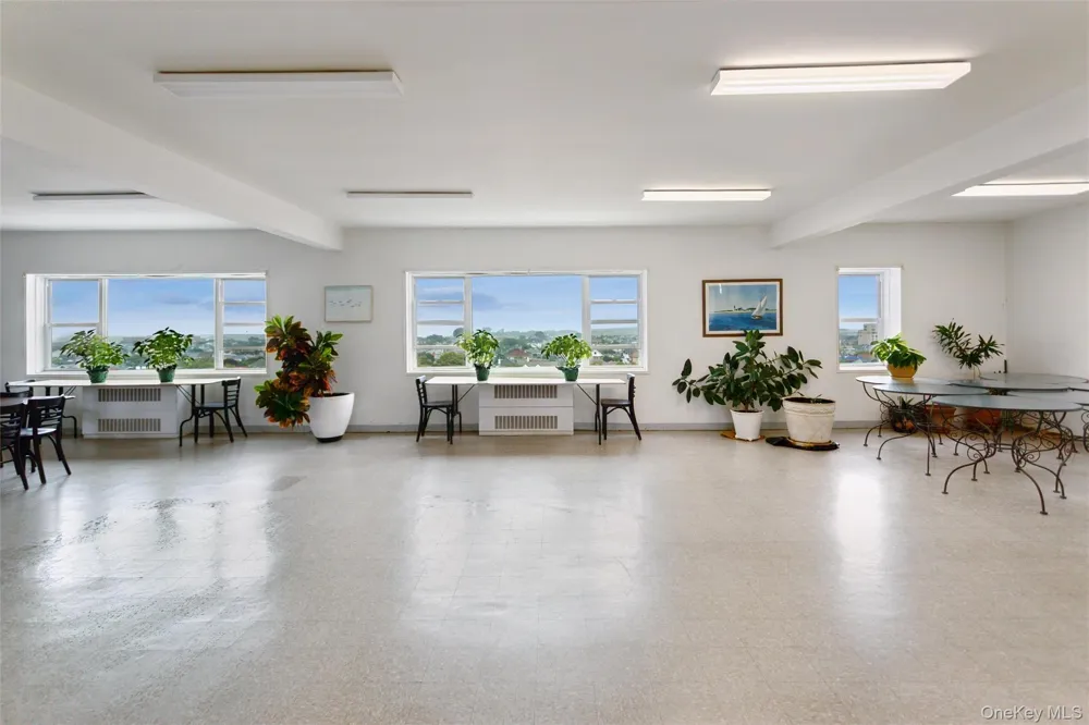 370 W Broadway #1D Long Beach, NY 11561