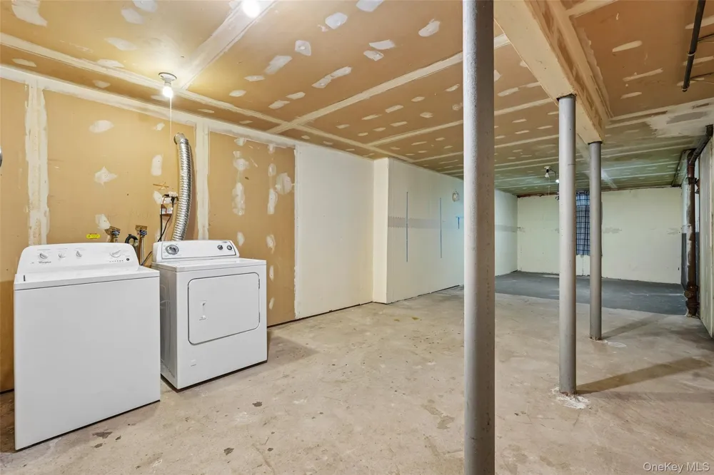 192 Doxbury Lane Suffern, NY 10901