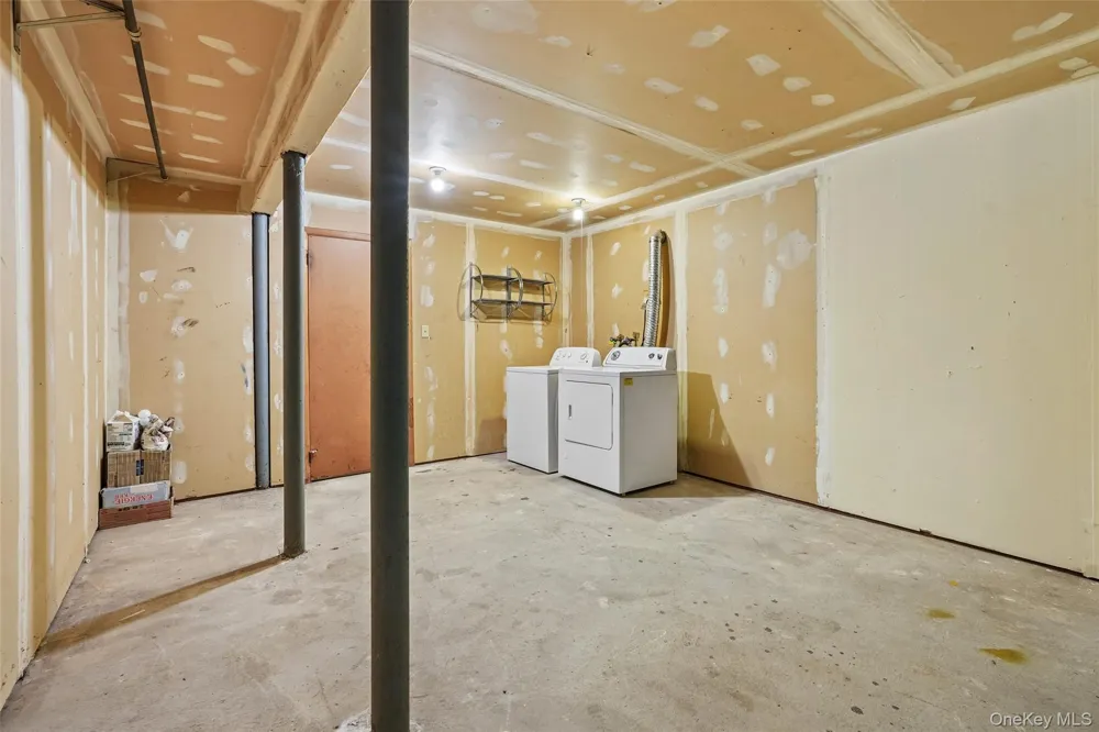 192 Doxbury Lane Suffern, NY 10901