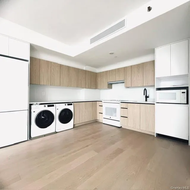 1807 66th Street #3E Brooklyn, NY 11204