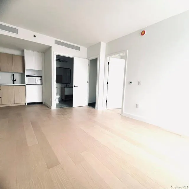 1807 66th Street #3E Brooklyn, NY 11204