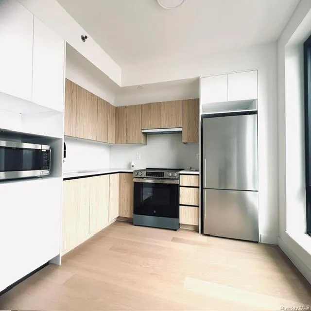 1807 66th Street #4A Brooklyn, NY 11204