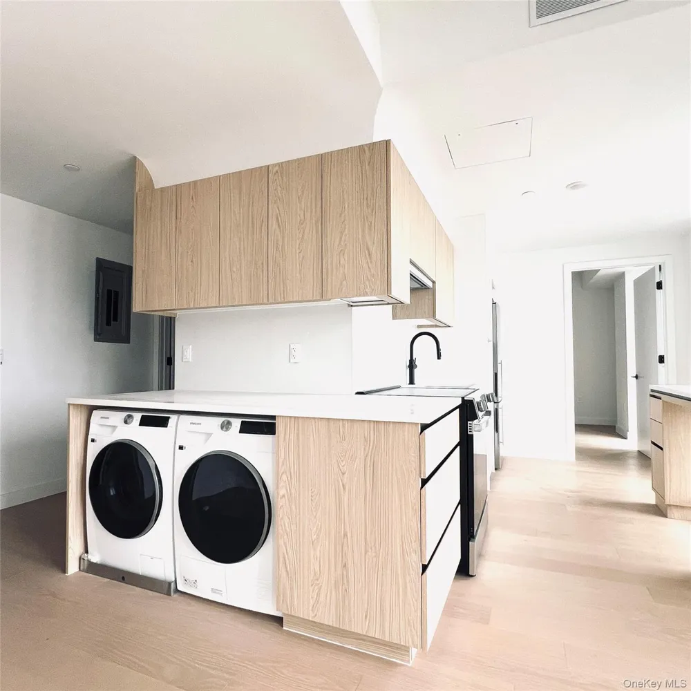 1807 66th Street #6C Brooklyn, NY 11204