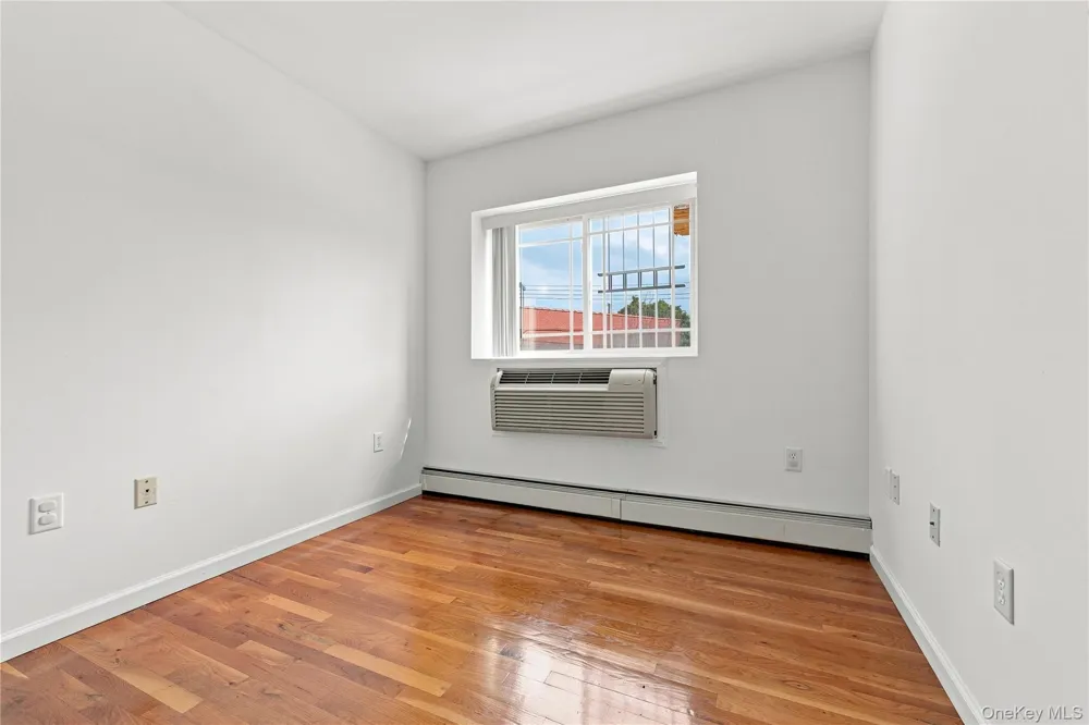 7617 46th Avenue #2C Elmhurst, NY 11373
