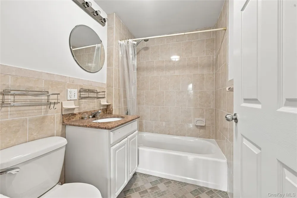 7617 46th Avenue #2C Elmhurst, NY 11373