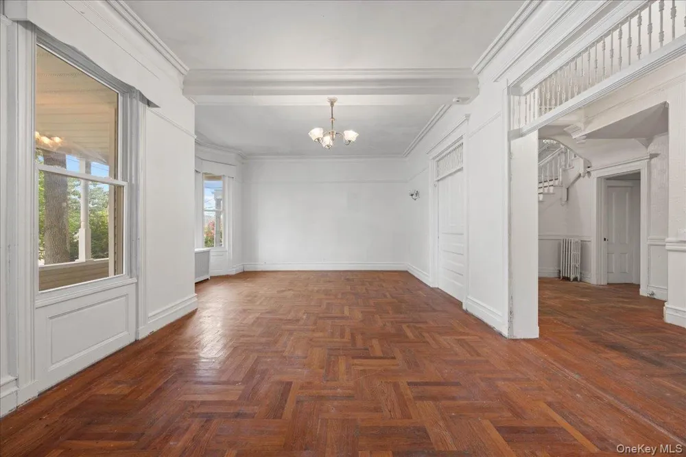 512 Warburton Avenue Yonkers, NY 10701