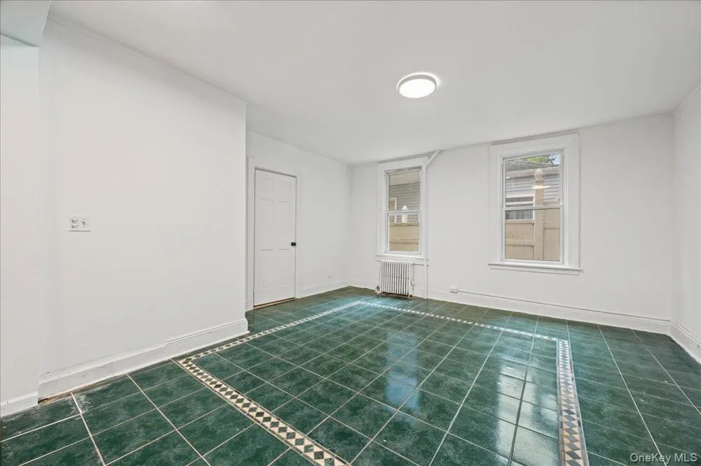 512 Warburton Avenue Yonkers, NY 10701