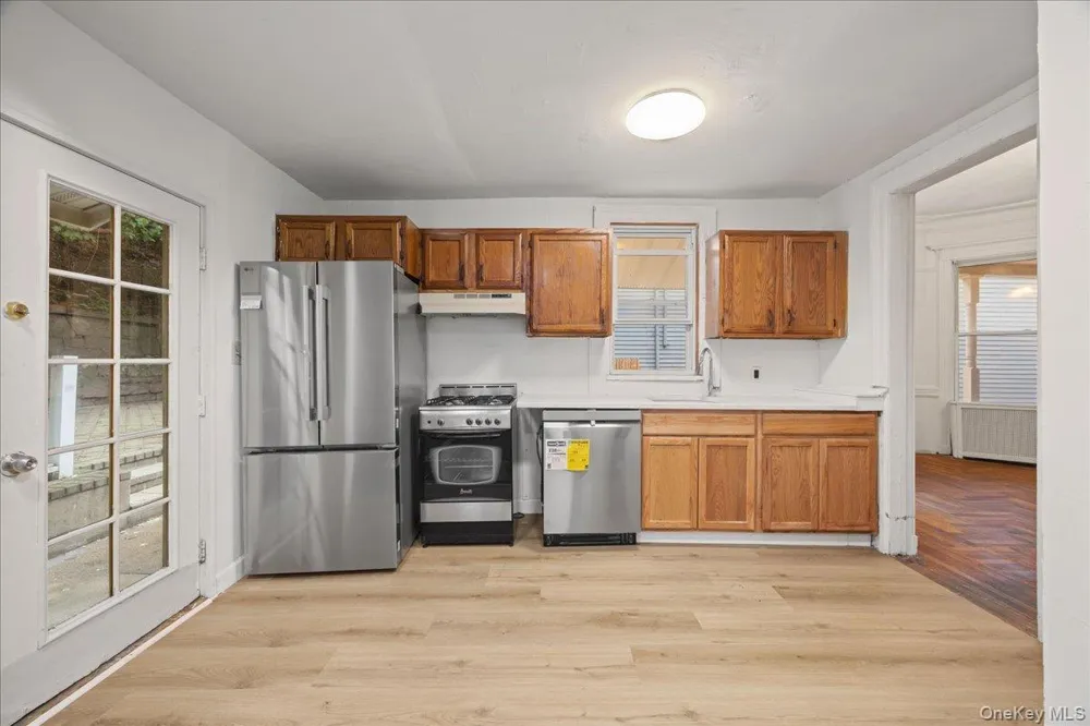 512 Warburton Avenue Yonkers, NY 10701