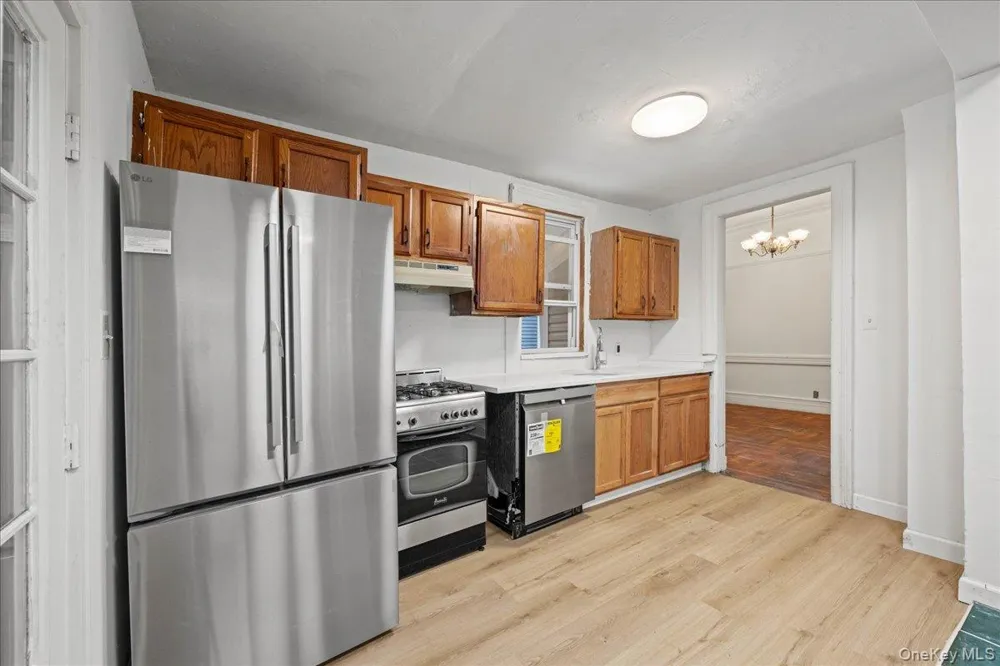 512 Warburton Avenue Yonkers, NY 10701
