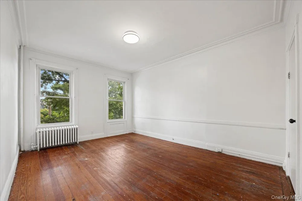 512 Warburton Avenue Yonkers, NY 10701