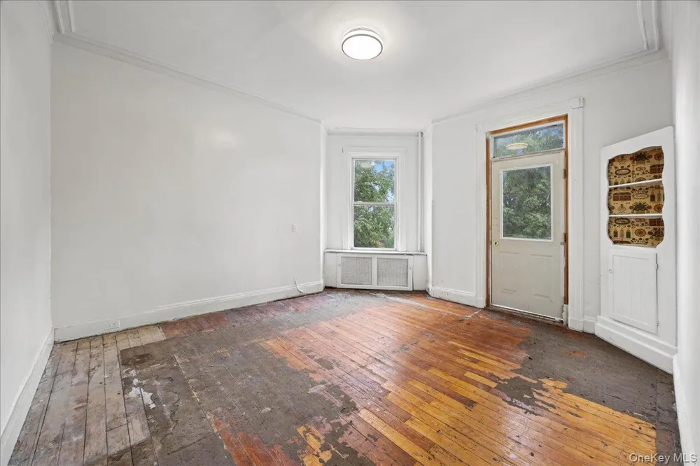 512 Warburton Avenue Yonkers, NY 10701