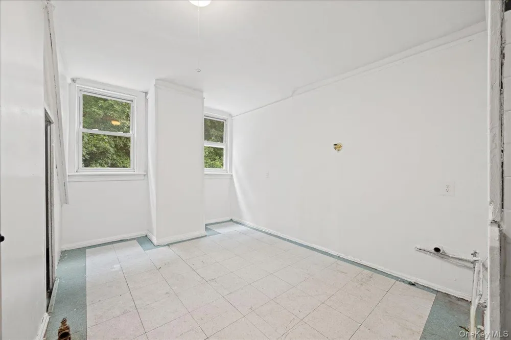 512 Warburton Avenue Yonkers, NY 10701
